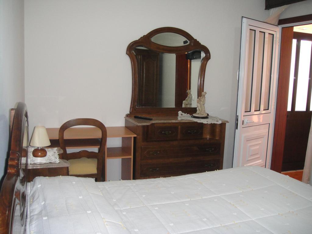 Hospedagem Casa Do Largo Hotell Santo da Serra Exteriör bild